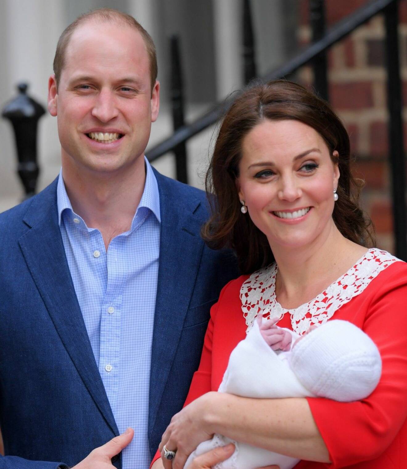 Kate och William med sin nyfödde son.