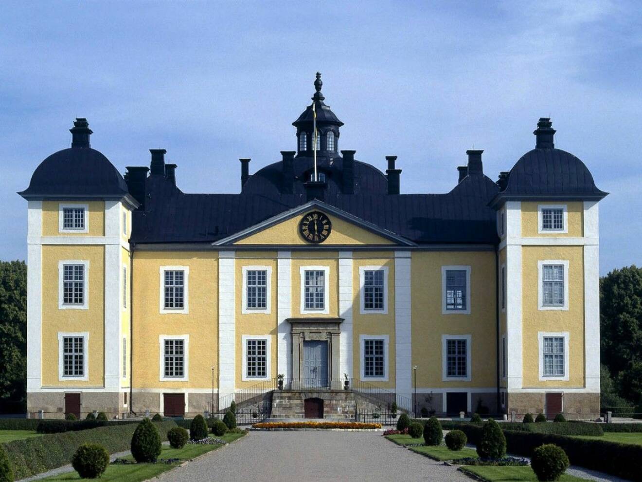 Vackra Strömsholms slott som ligger några mil utanför Västerås.