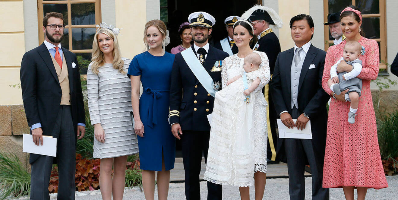 Victor Magnuson, Sofias kompis Cajsa Larsson, Lina Hellqvist, kronprinsessan Victoria och Carl Philips bästa vän Jan-Åke Hansson blev prins Alexanders faddrar.