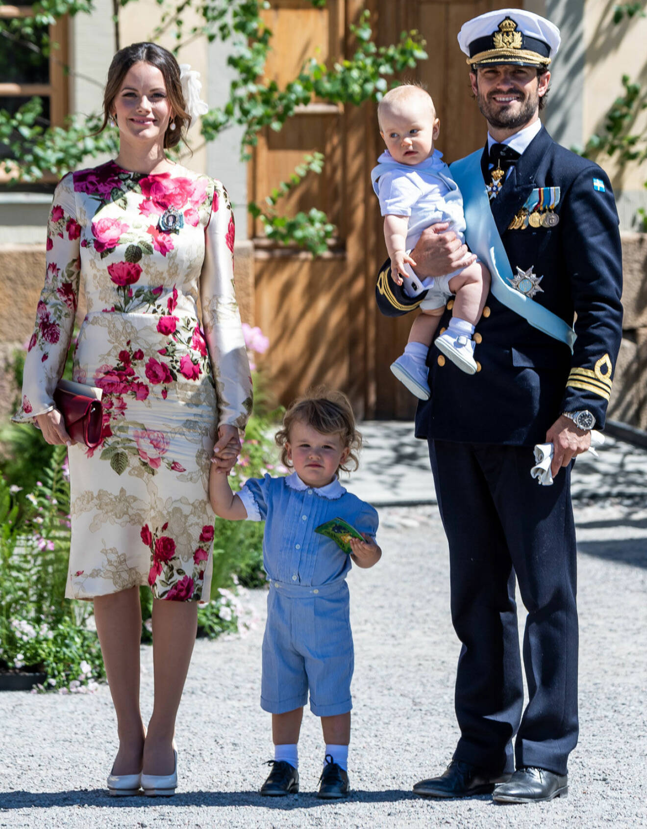Prins Alexander bar samma kläder som prins Carl Philip en gång haft.