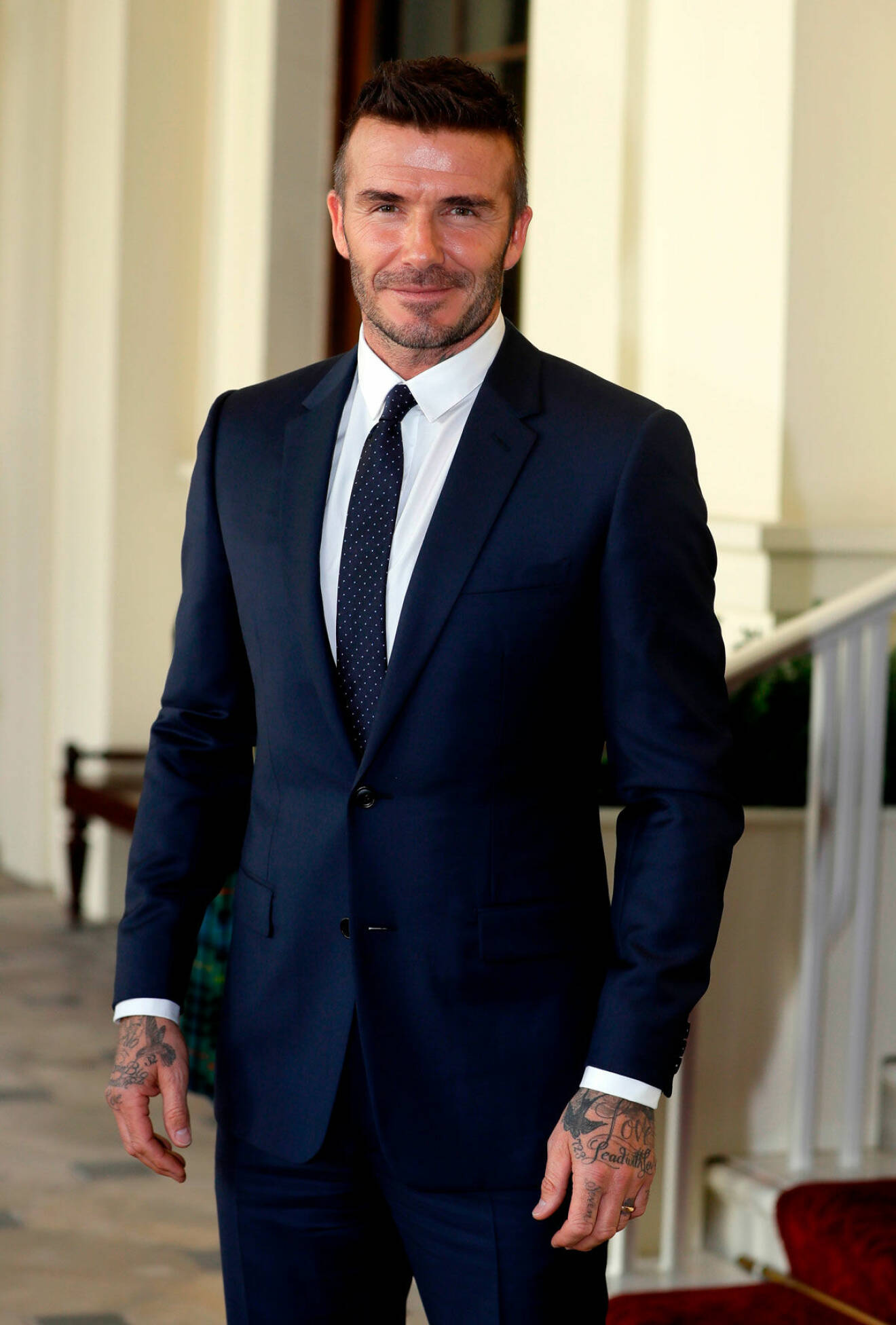 David Beckham redo att inta slottet. 