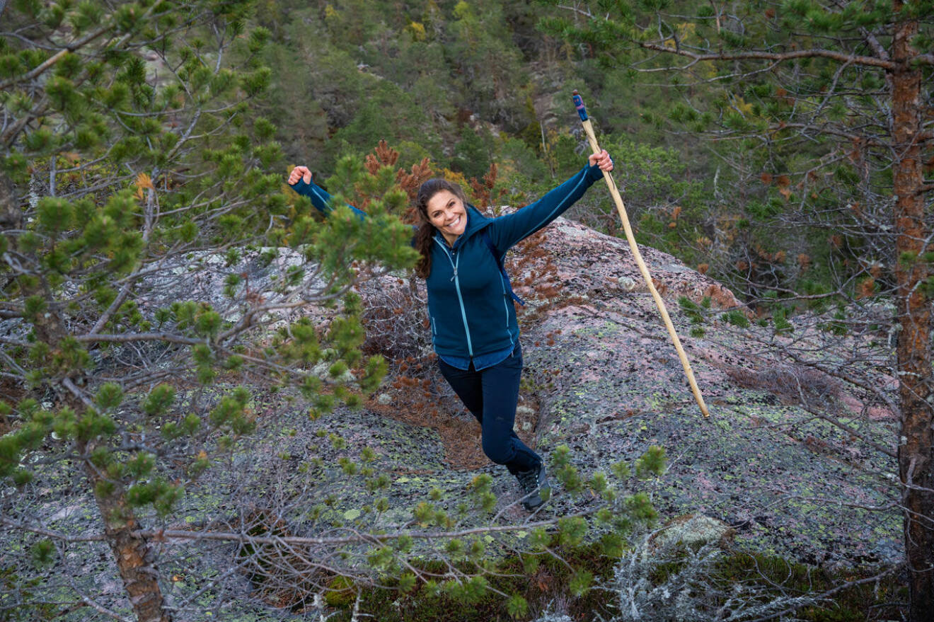 Så här glad och nöjd var Victoria över sitt besök i vår svenska, trolska, vackra natur i Ångermanland.