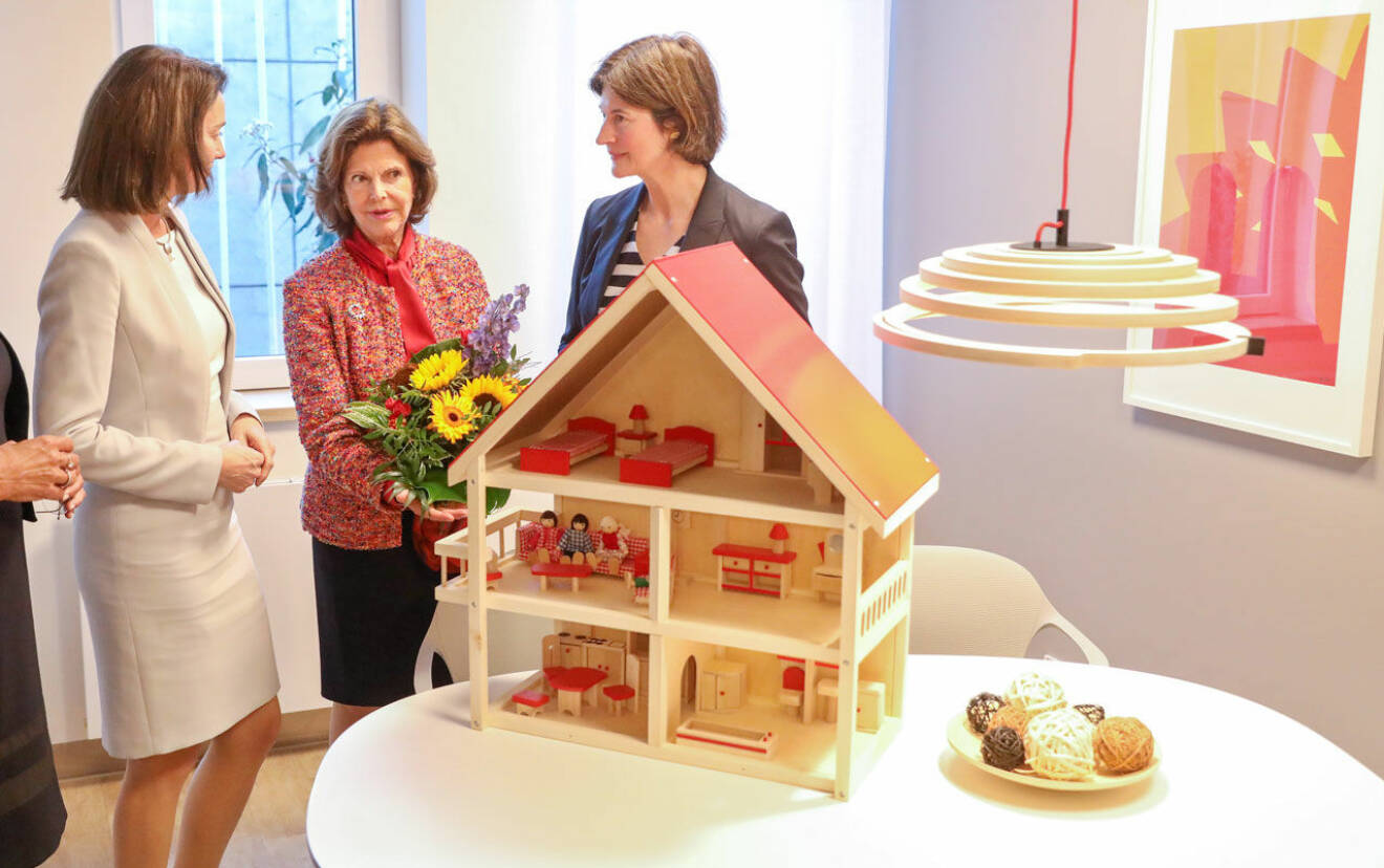 Silvia invigde Tysklands första "barnahus" i Leipzig.