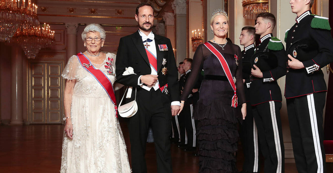Stortingets middag med Haakon och Mette-Marit. 