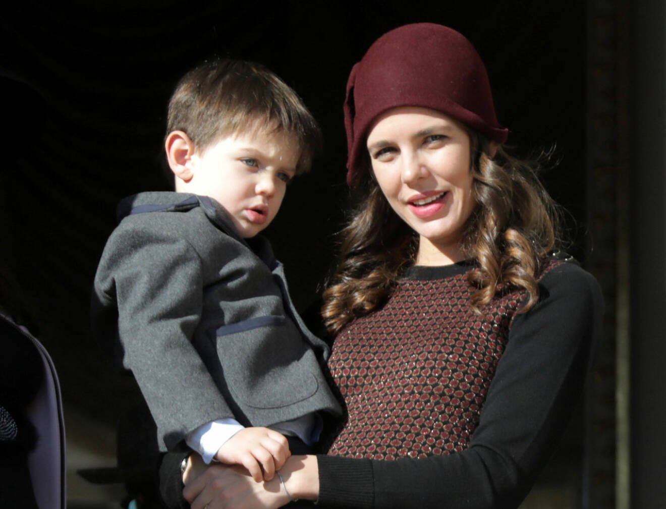 Storebror! Prinsessan Charlotte med sin 4-årige son Raphael som nu har fått en lillebror.