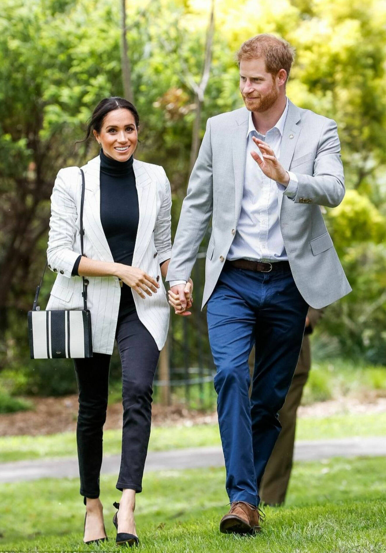 Meghan och prins Harry på väg att besöka premiärministern i Australien.