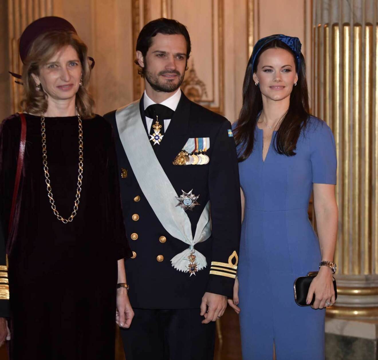 Även prinsessan Sofia och prins Carl Philip finns med under lunchen. 