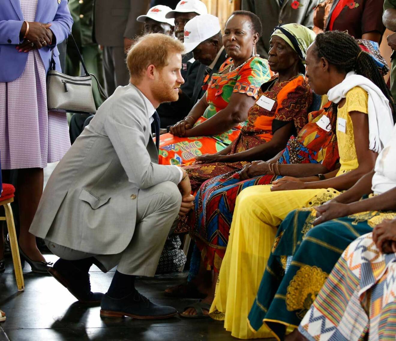 Prins Harry hedrar krigsveteraner i Lusaka.