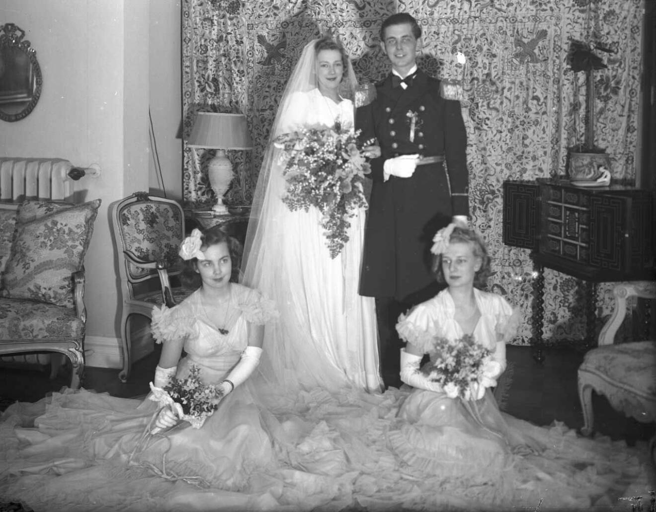 Greve Oscar ”Oscis” Bernadotte vid bröllopet med Ebba Gyllenkrok 1944.