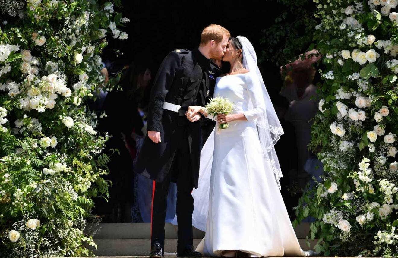 Meghan och Harrys första kyss som nygifta.