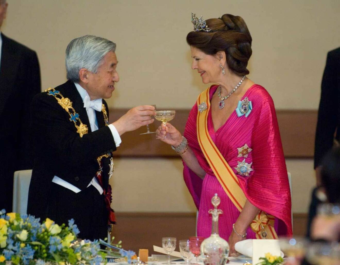 Drottning Silvia med kejsar Akihito som abdikerar i april 2019.
