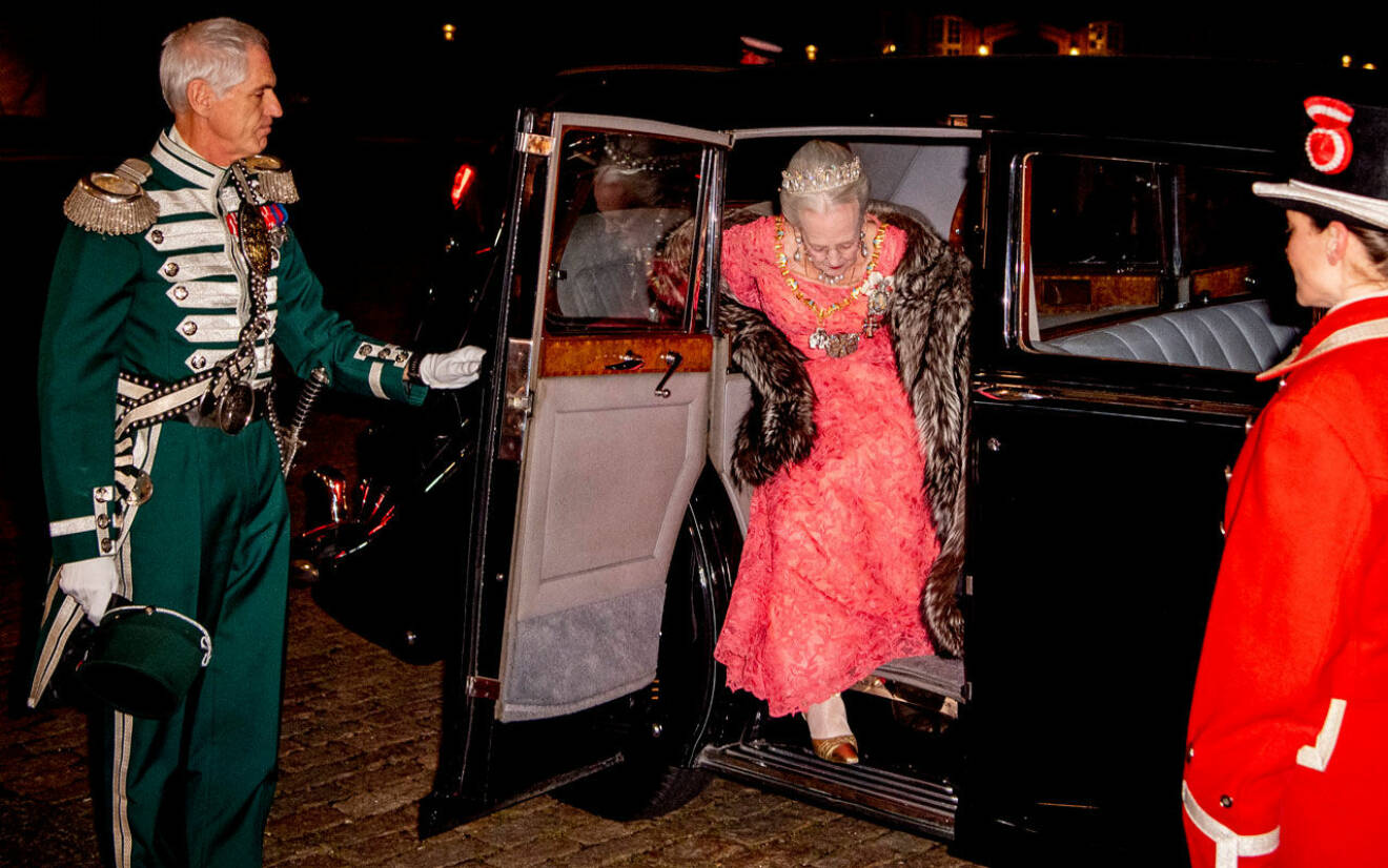 Drottning Margrethe anländer.