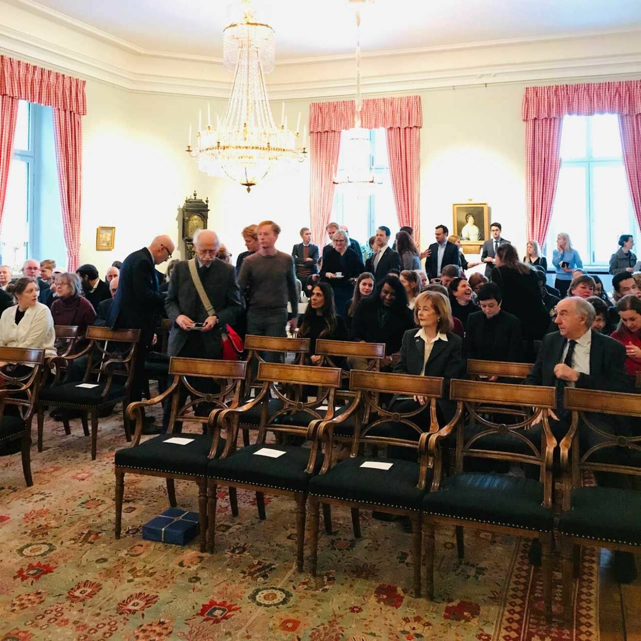 Några av de 100 åhörarna som var på plats på utrikesdepartementet (ud) för att lyssna till 2019 års Holocaust Memorial Lecture.