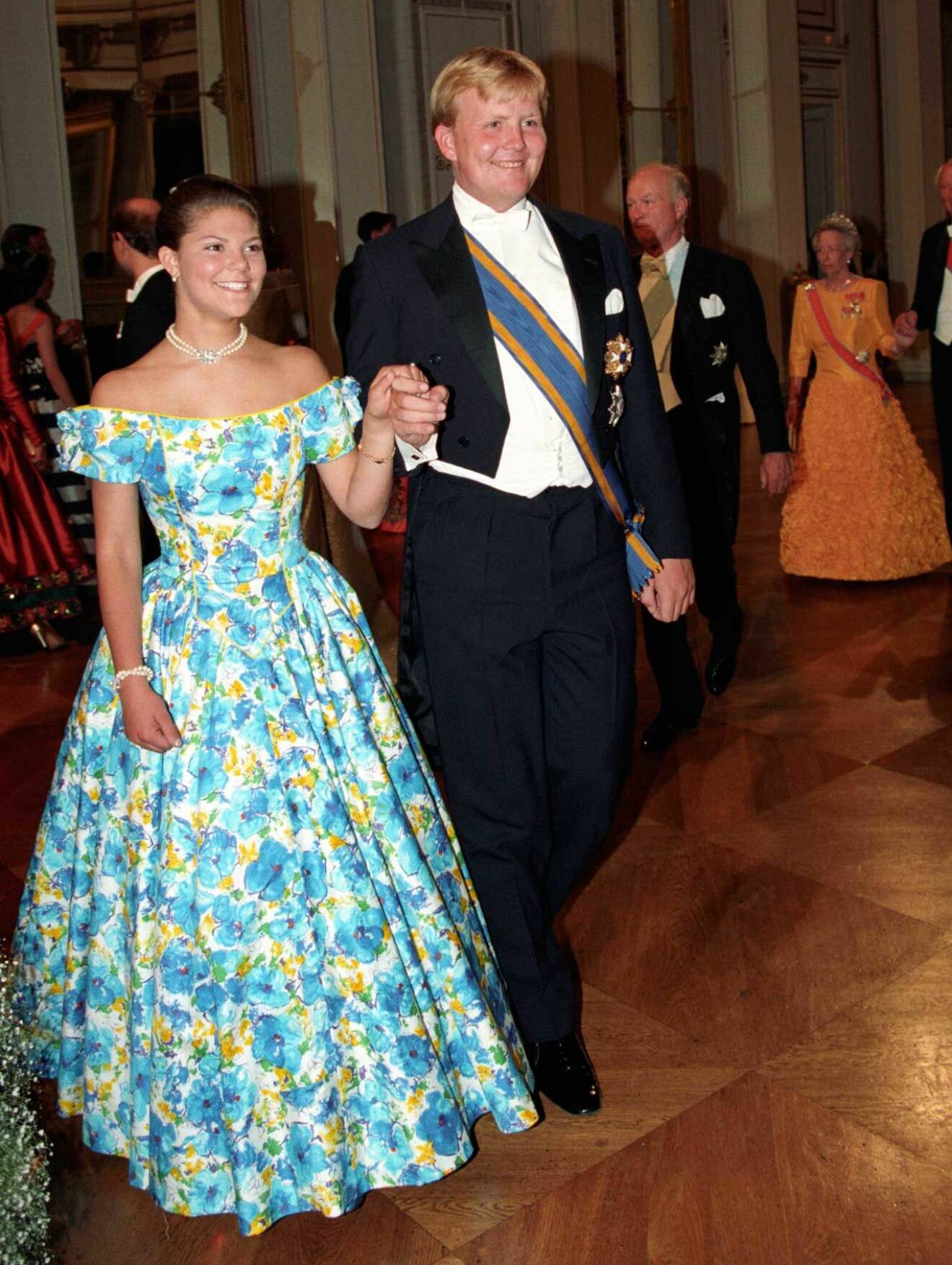 Kronprinsessan Victoria som tonåring med kronprins Willem-Alexander (nu kung)