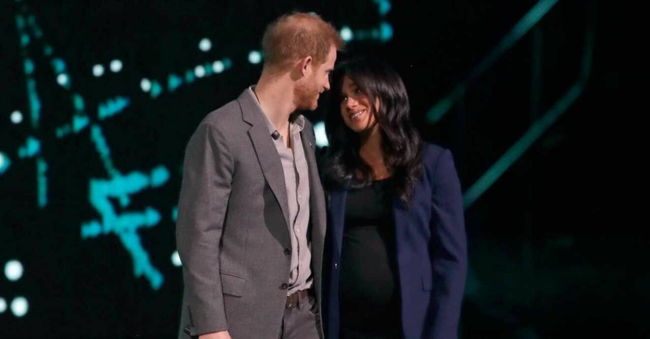 Det strålar om prinsparet Harry och Meghan som snart blir föräldrar. 