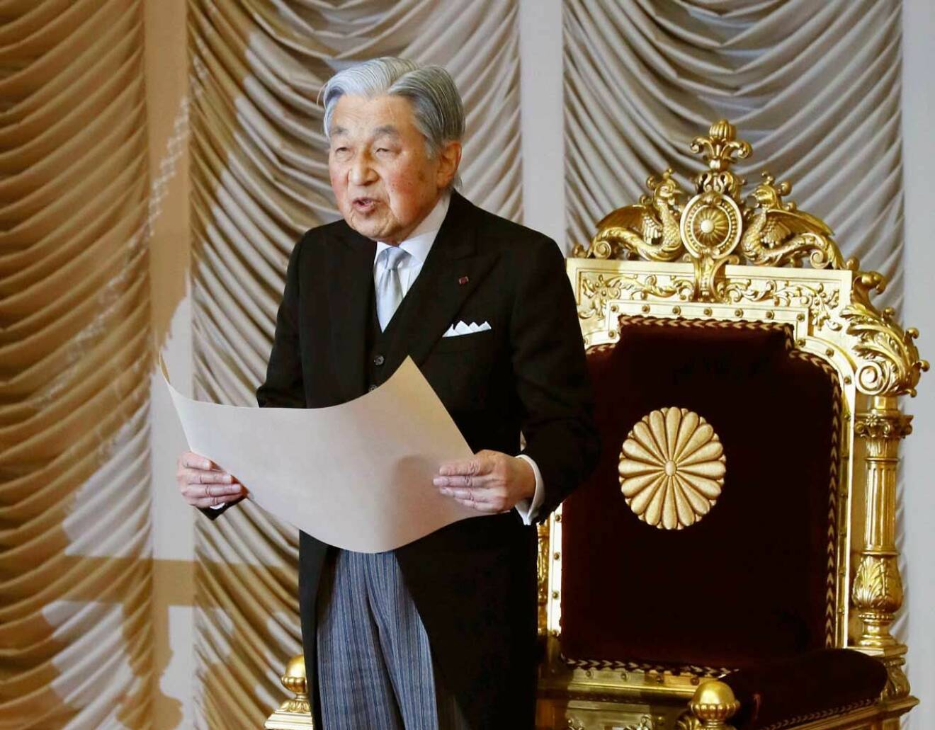 Kejsar Akihito, 85 år, har abdikerat efter 30 år på tronen.