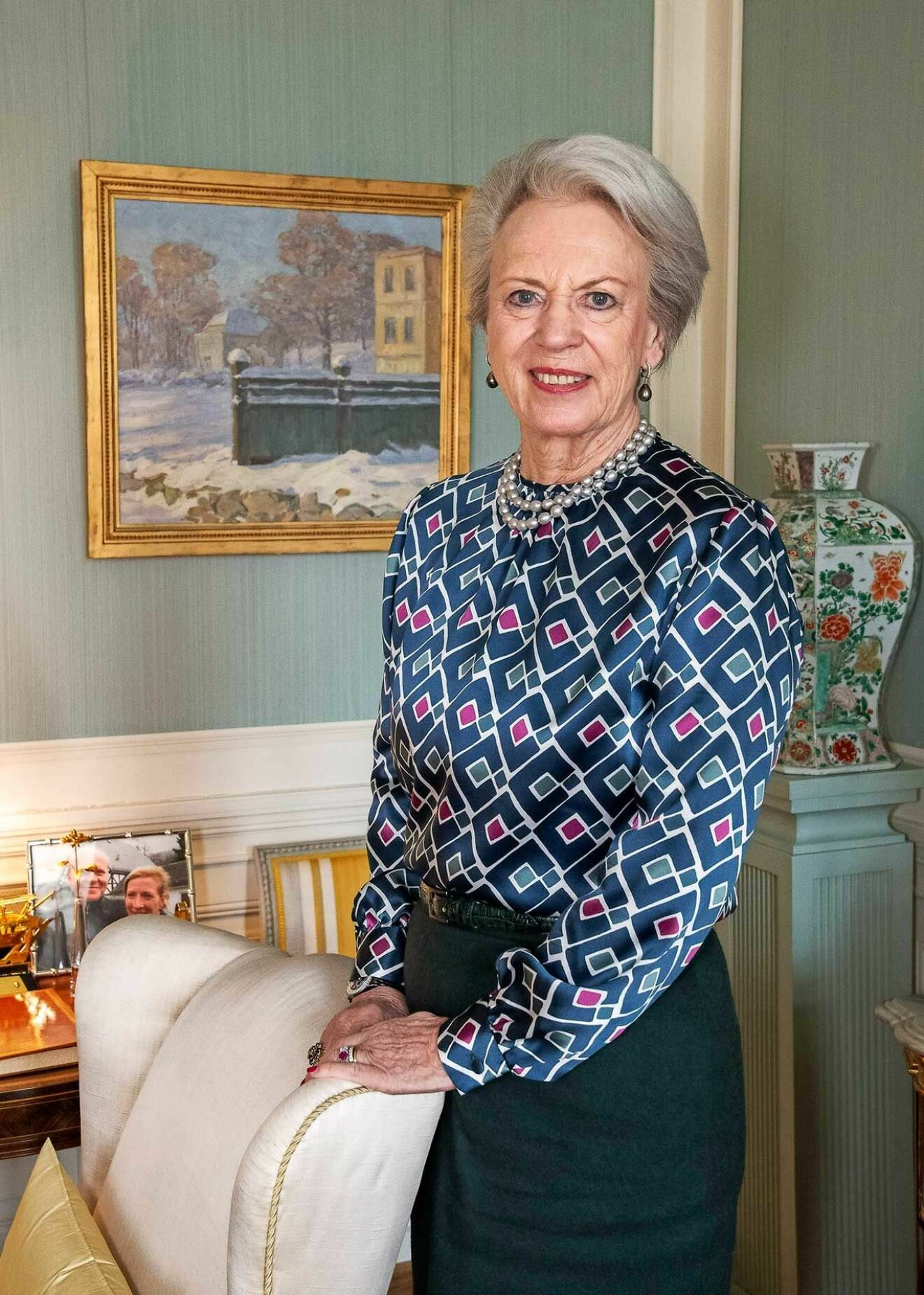 Prinsessan Benedikte träffar Adrienne Bönnelyche för en exklusiv intervju hemma på palatset Amalienborg i Köpenhamn