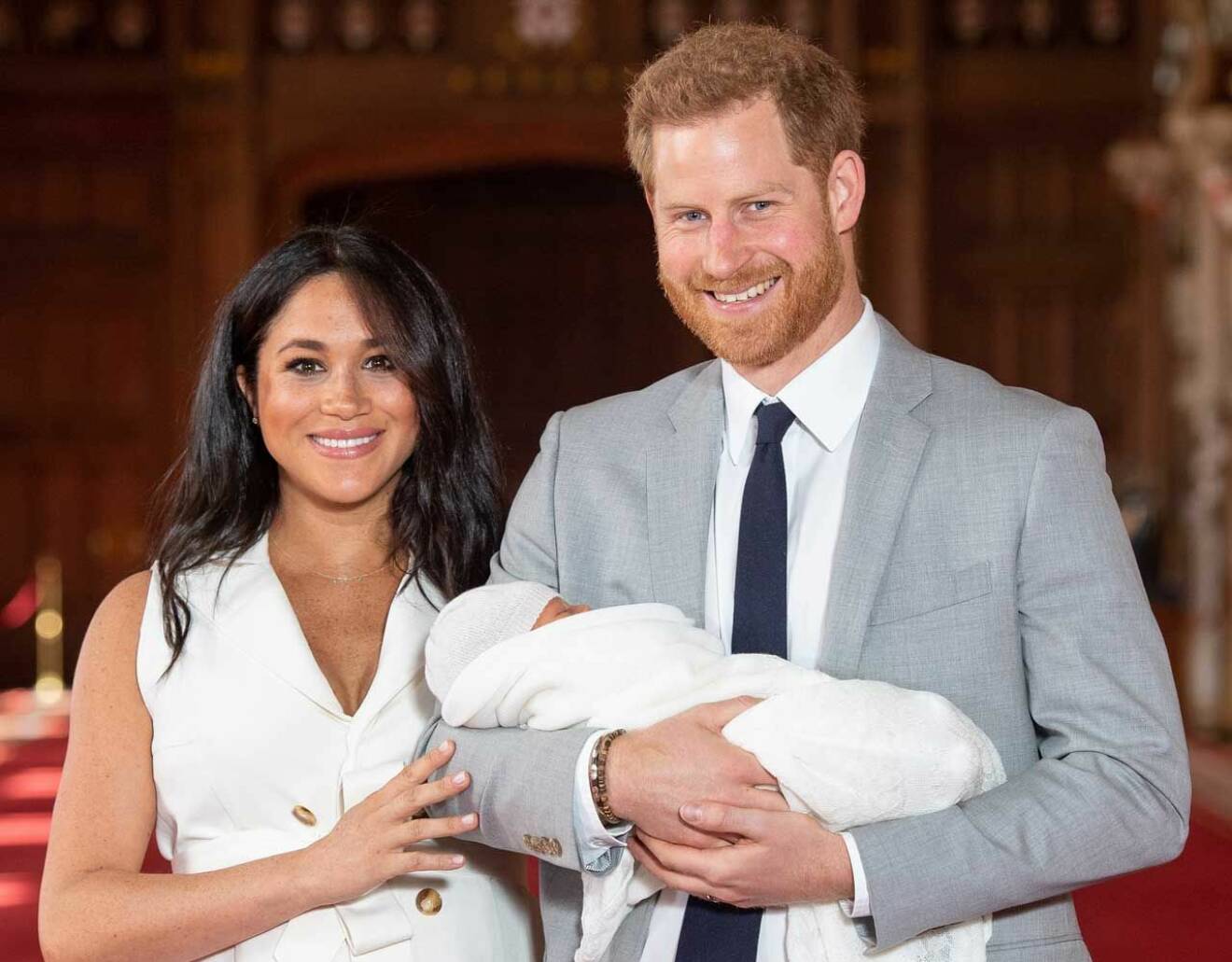 Prins Harry, hertiginnan Meghan Markle och baby Archie Harrison.