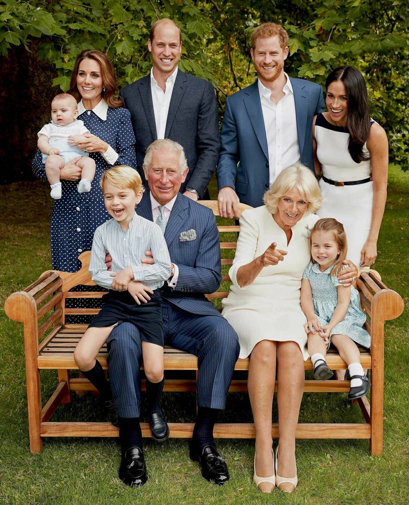 Charles och Camilla med familj