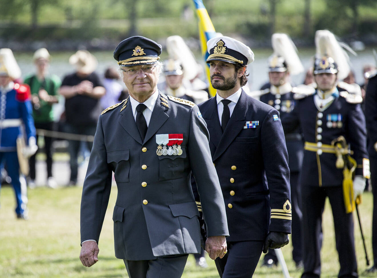 2016 deltog kungen och prins Carl Philip vid Veterandagens firande på Gärdet i Stockholm. 