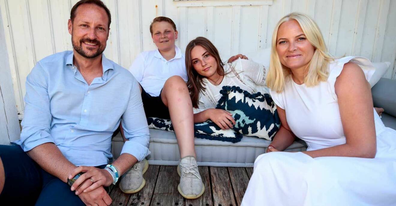 Haakon och Mette-Marit med barnen 2019
