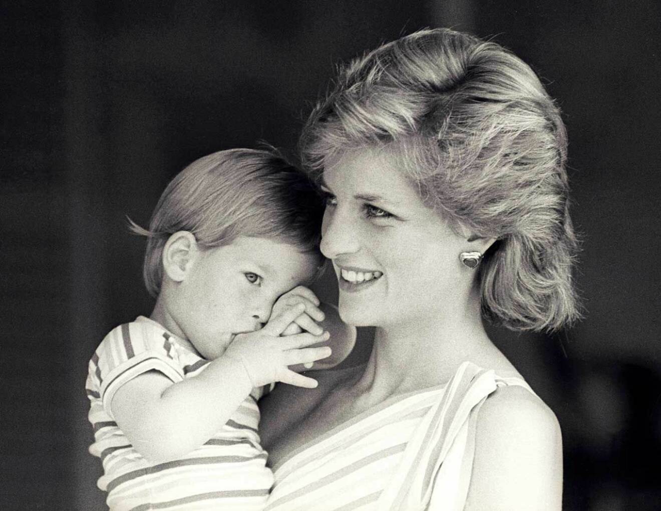 Prinsessan Diana och prins Harry, 1988.