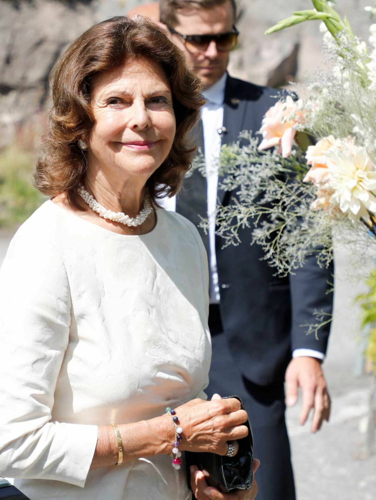 Drottning Silvia på väninnan Anki Wallenbergs begravning i Dalarö kyrka.