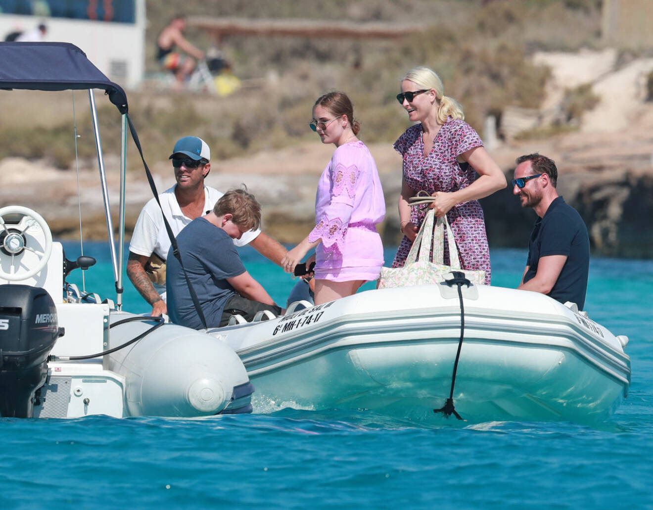 Norska kronprinsfamiljen på Ibiza.