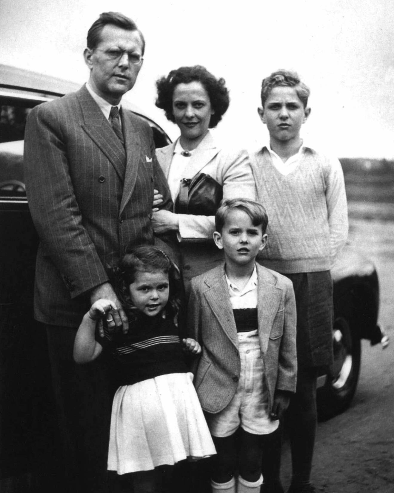 Silvia Sommerlath med pappa Walher, mamma Alice och bröderna Jörg och Walther.