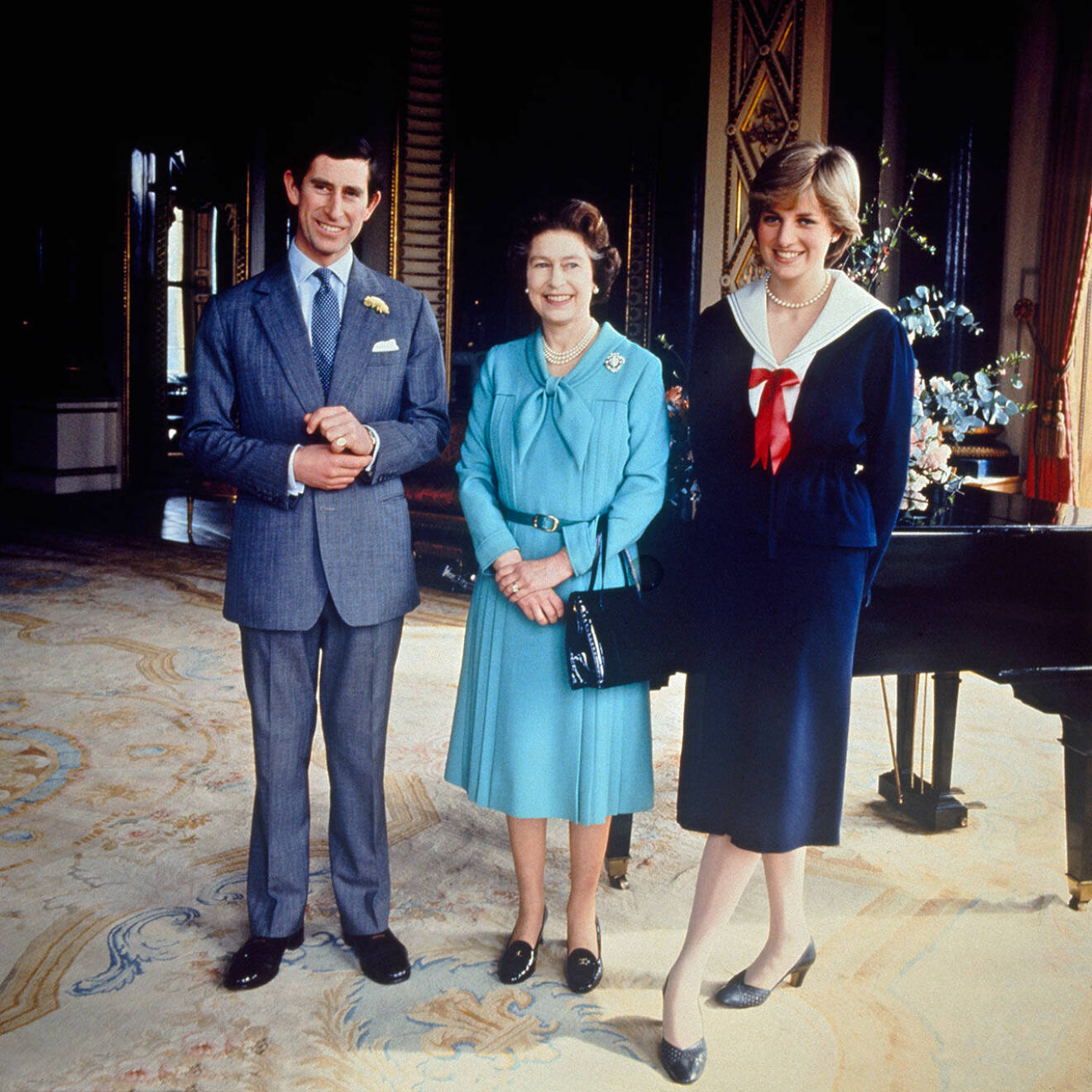Prins Charles och Diana med svärmor drottningen