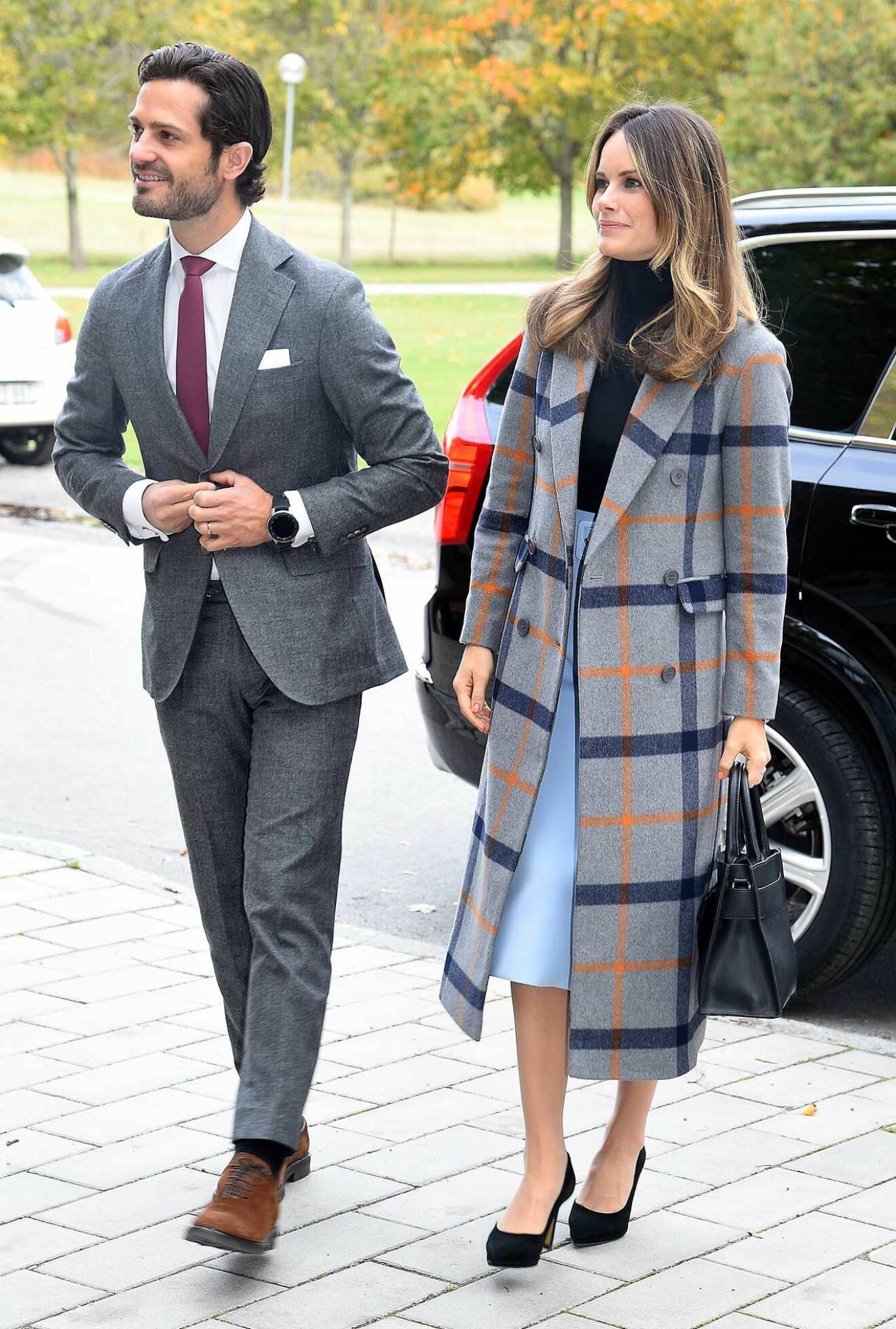 Prins Carl Philip och prinsessan Sofia på Stockholms Universitet.