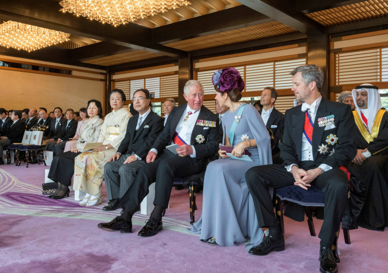Kronprinsessan Mary prins Charles kronprins Frederik vid kröningen i Tokyo 2019.