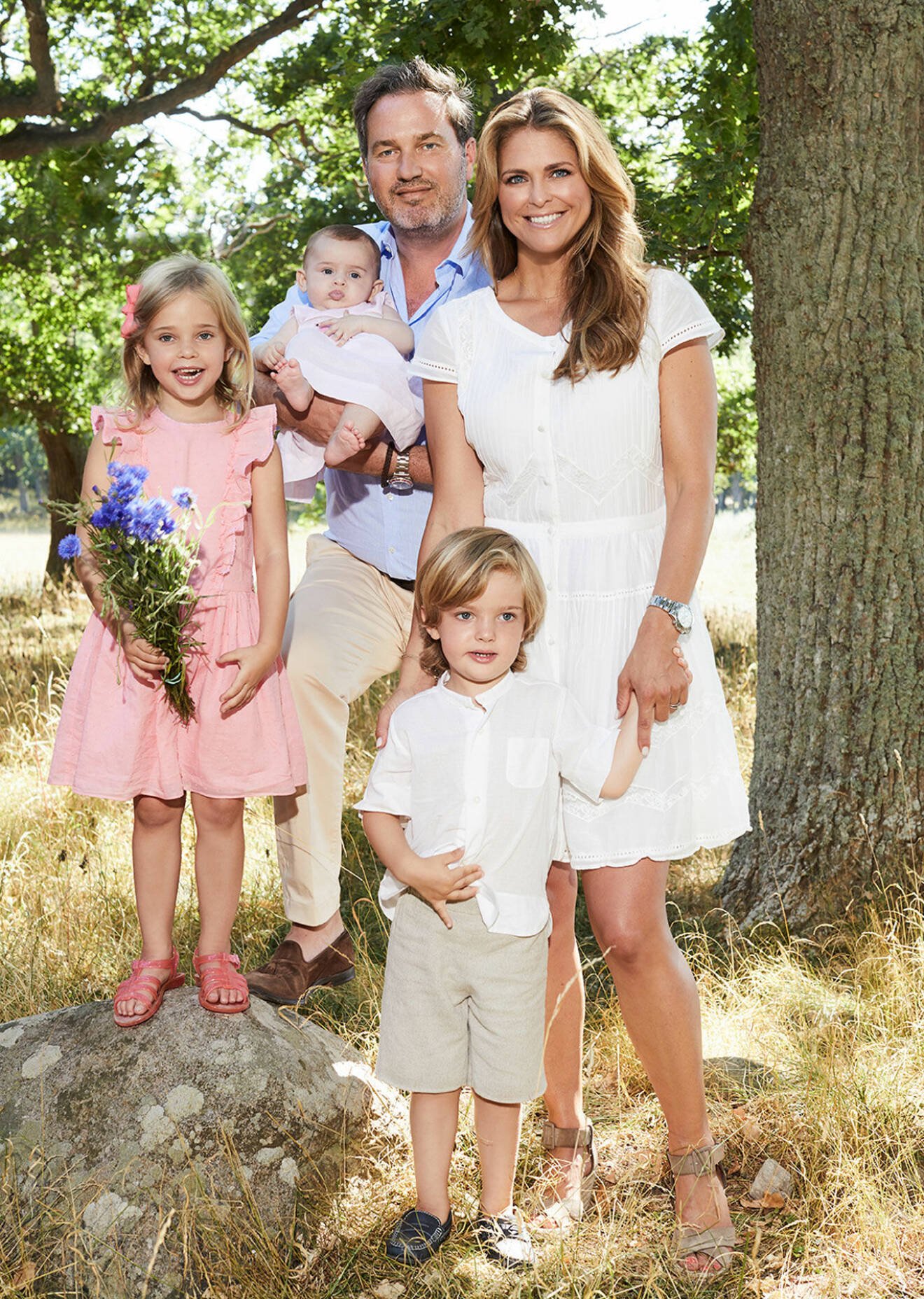 Prinsessan Madeleine och Chris O’Neill med barnen prinsessan Adrienne, prins Nicolas och prinsessan Leonore.