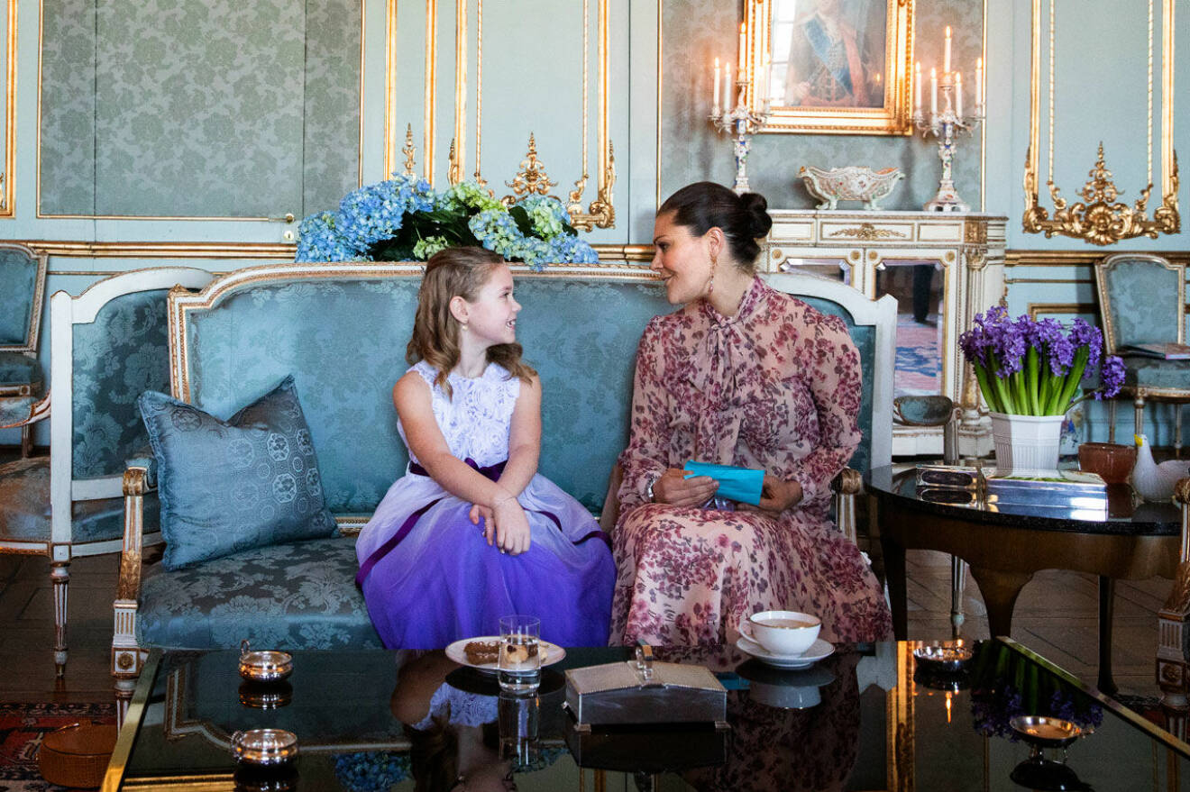Cancersjuka Emilia fick kronprinsessan Victoria, ett hjärtevärmande möte på Kungliga slottet.