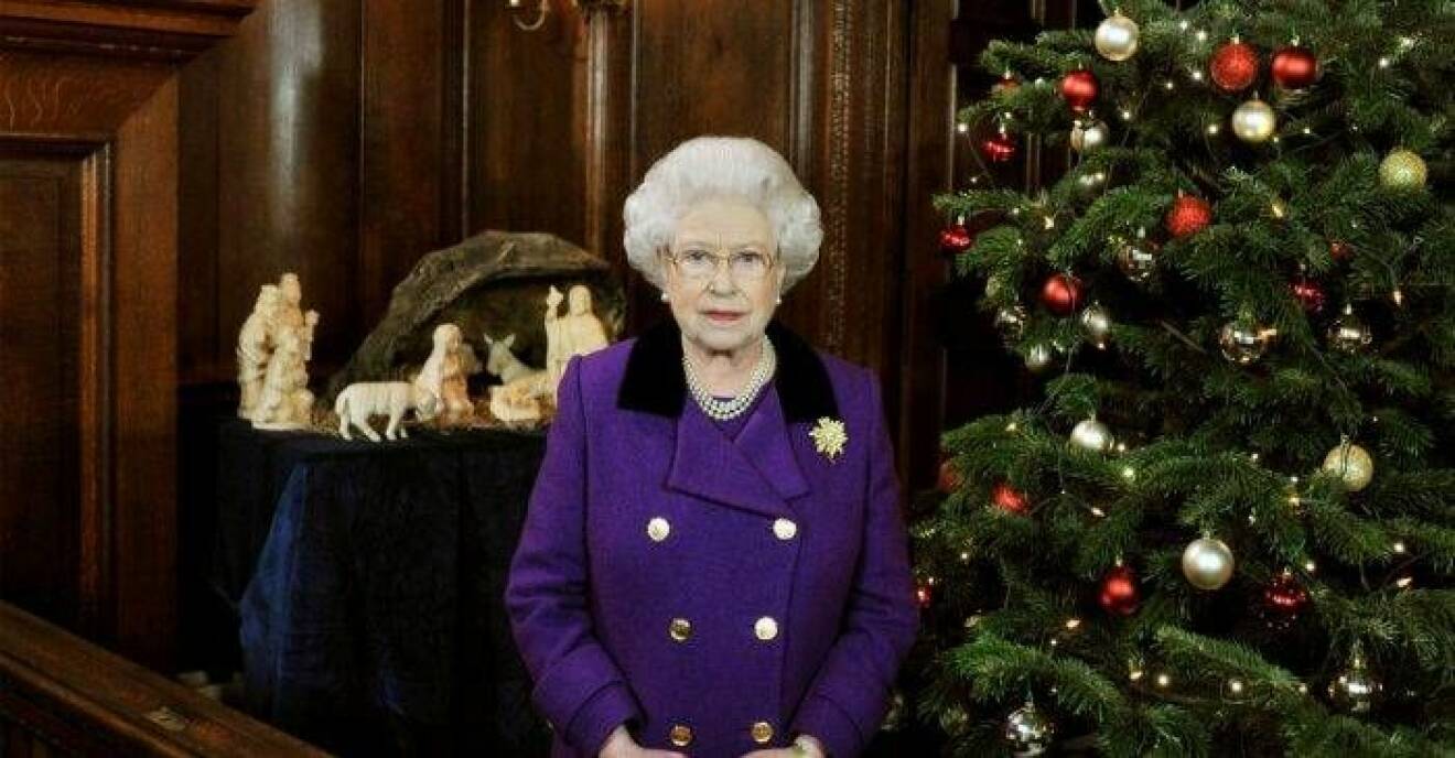 Drottningen låter alltid julpyntet sitta kvar till den 6 februari. 