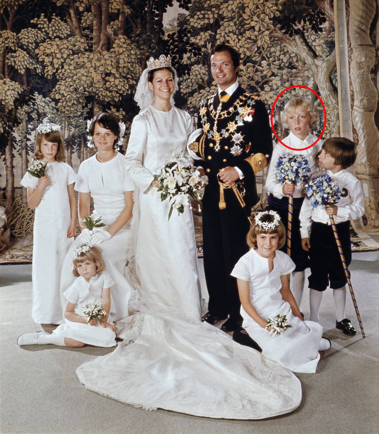 Prins Hubertus som 10-årig brudnäbb när kungen och drottning Silvia gifte sig 1976.