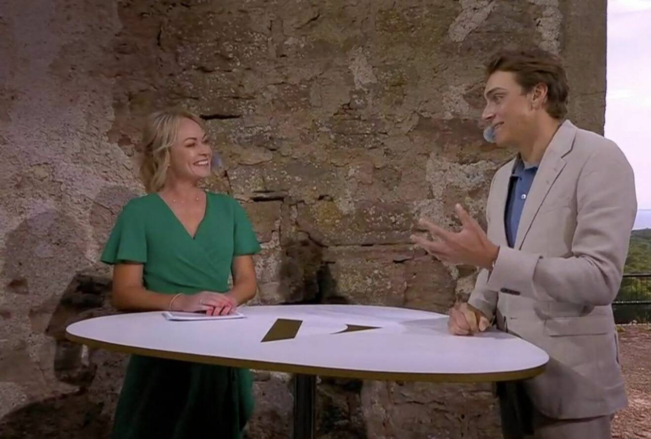 Yvette Hermundstad och Armand Duplantis pratar i SVT. 