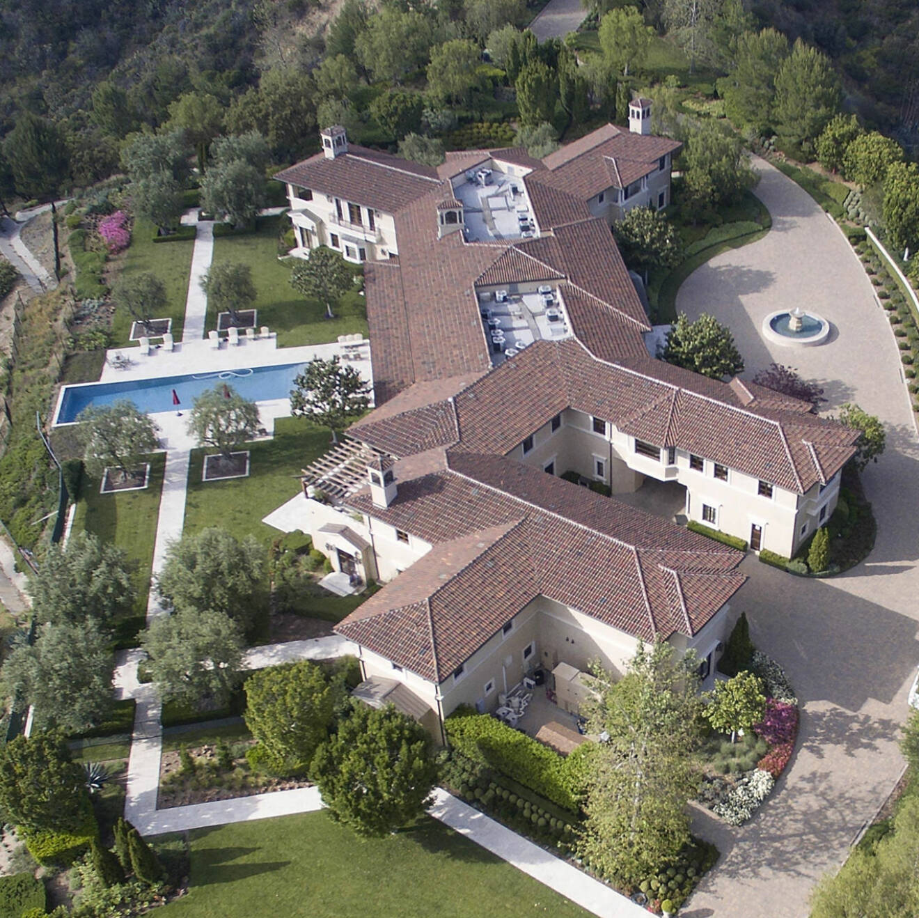 Meghans och Harrys hus i bergen ovanför Beverly Hills.