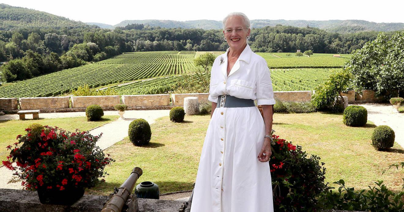 Drottning Margrethe tillbringar just nu semestern på det franska vinslottet. 