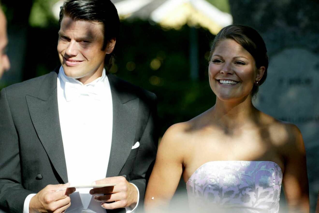 Daniel och Victoria som gäster på ett bröllop när de var ny förälskade