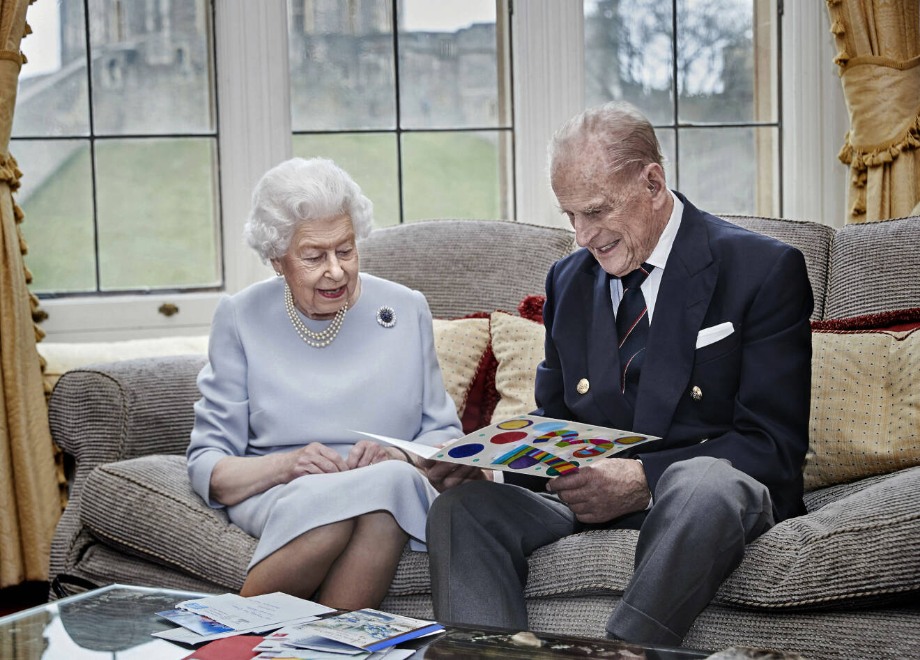Prins Philip Drottning Elizabeth 73-årig bröllopsdag Windsor Castle
