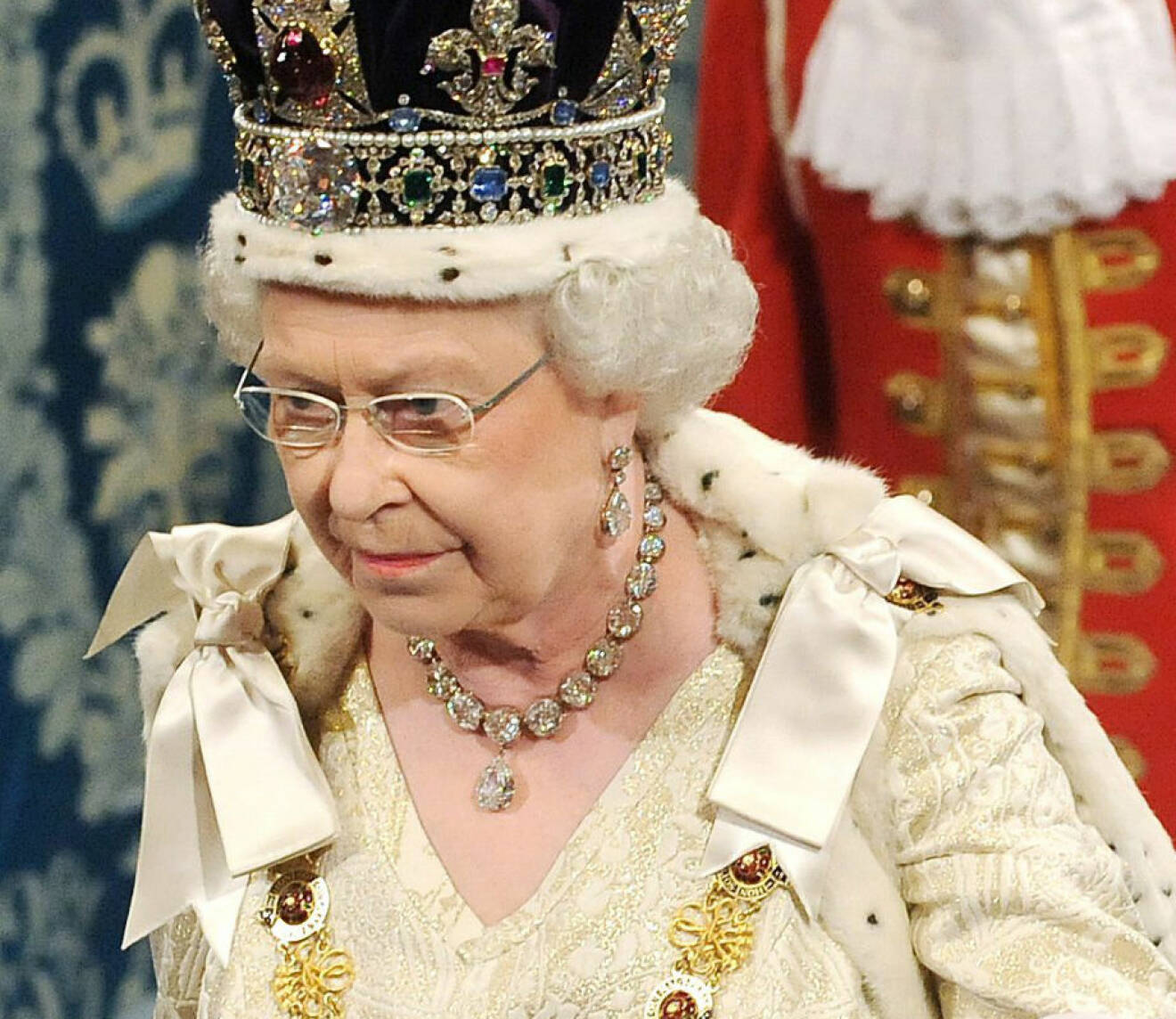 Drottning Elizabeth Krona Kronjuvelerna