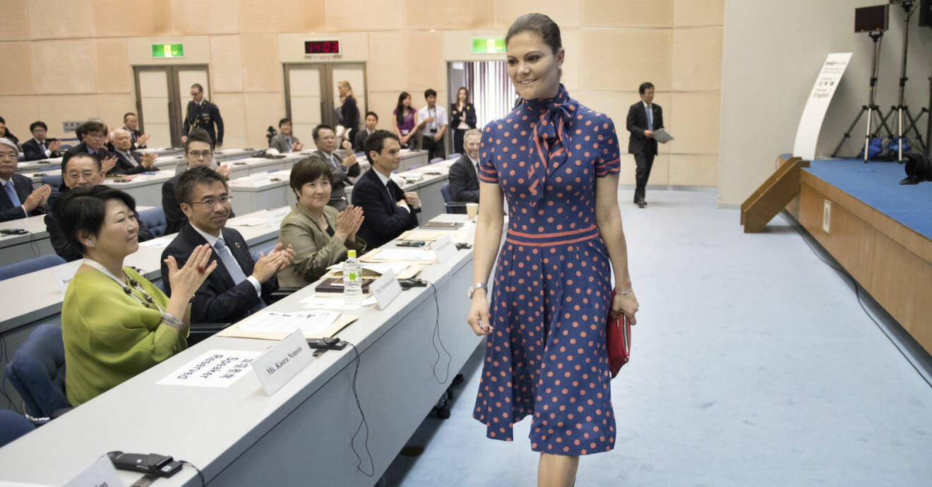Kronprinsessan Victoria prickig klänning Tokyo