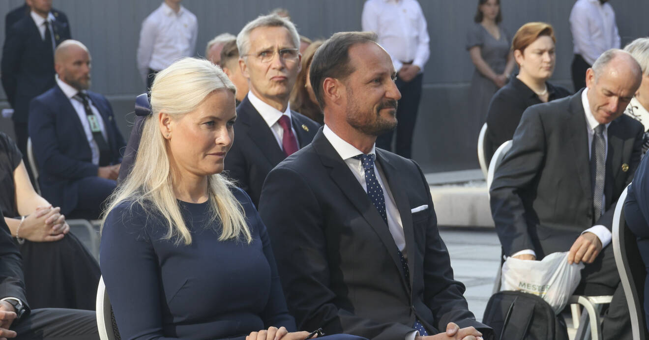 Kronprinsessan Mette-Marit och kronprins Haakon 22 juli 2021