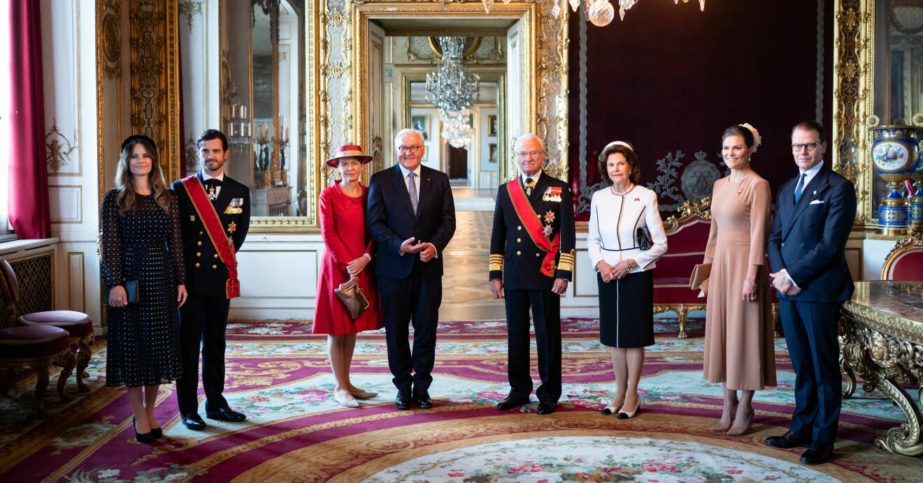 Prinsessan Sofia, prins Carl Philip, förbundspresident Frank-Walter Steinmeier, Elke Büdenbender, kung Carl Gustaf, drottning Silvia, kronprinsessan Victoria och prins Daniel