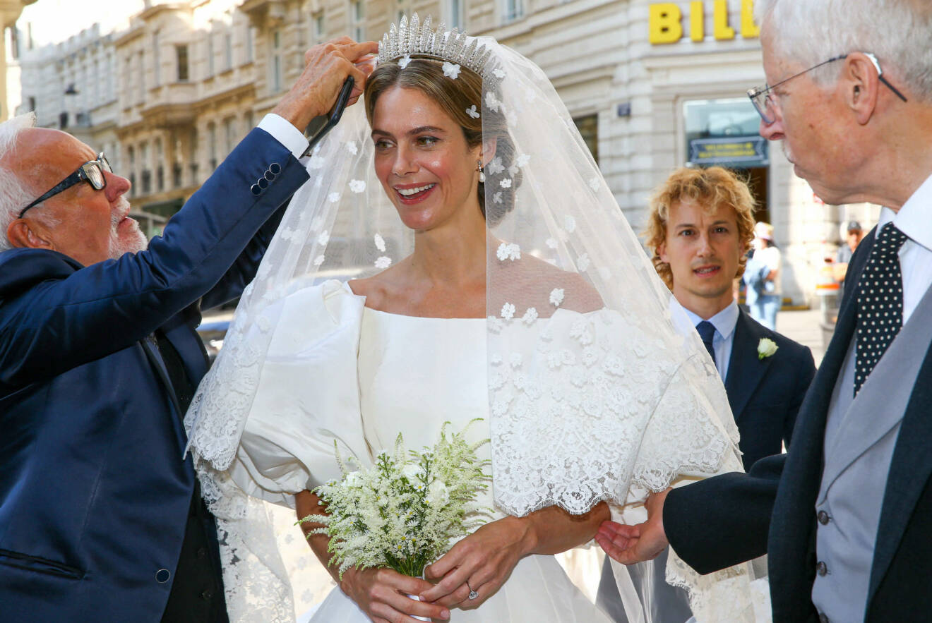 Prinsessan Maria-Annunciata bröllop klänning Valentino