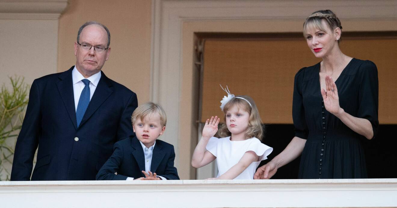 Furst Albert, prins Jacques, prinsessan Gabriella och frustinnan Charlene