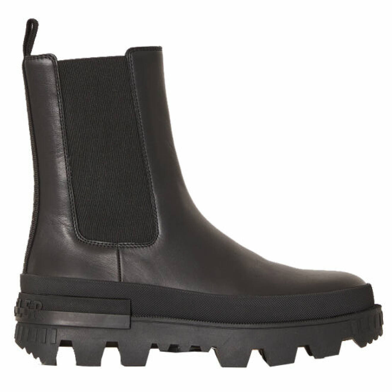 svarta boots i läder från Moncler för basgarderob höst och vinter 2021