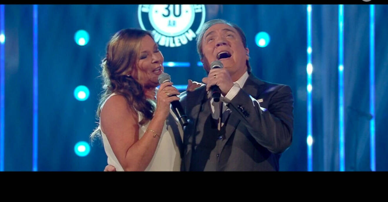 Lotta Engberg och Christer Sjögren sjunger