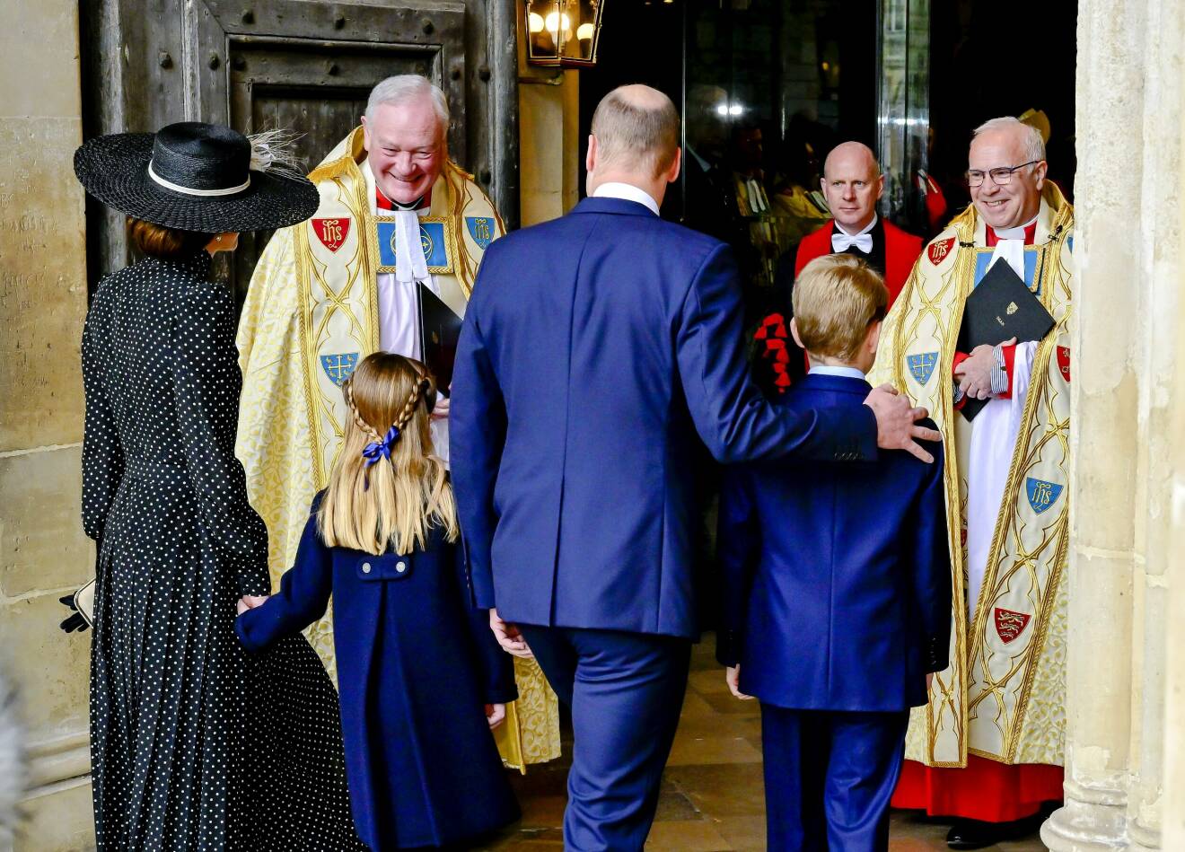 Kate William Charlotte Louis vid minnesceremonin för prins Philip i Westminster Abbey